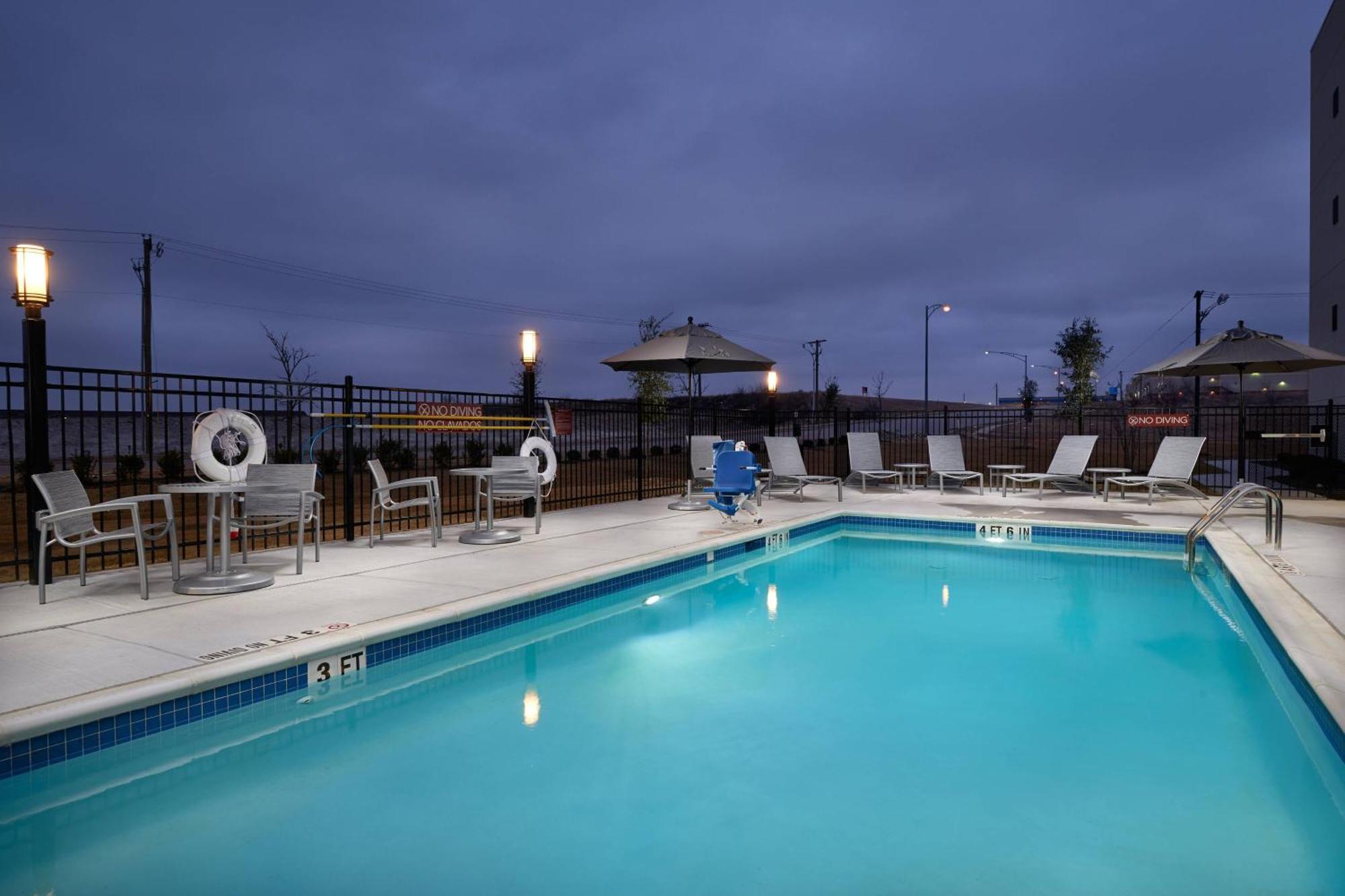 Towneplace Suites Fort Worth Northwest Lake Worth Exterior foto